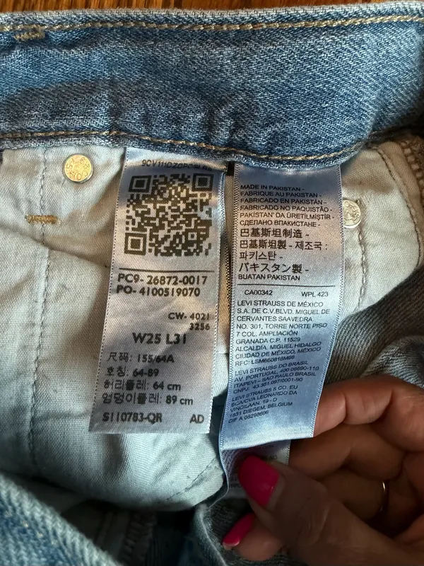 Levi’s Premium BIG E High Loose Wide Leg Jeans Light Wash Hemp Blend 25x31 - Image 6
