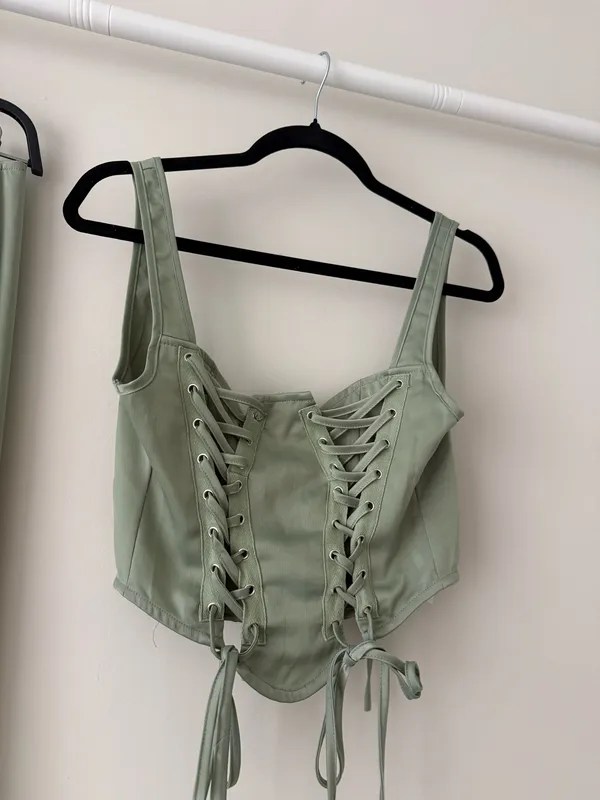 Pretty Little Thing Set Two-Piece - Image 4