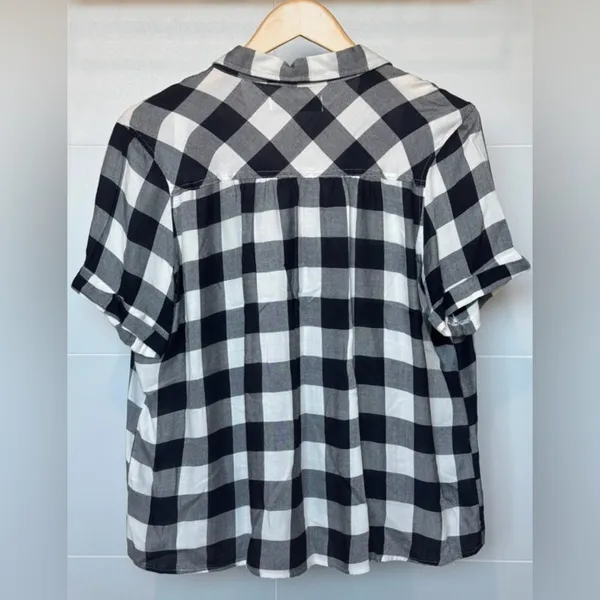 Abercrombie & Fitch Women’s Black White Gingham Button‎ Front Top Size Large - Image 4