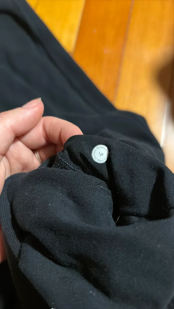 Lululemon Black Scuba Jogger - Image 3