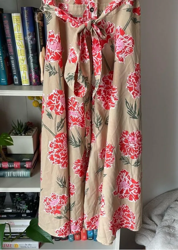 Banana Republic Button Up Floral Midi Dress - Image 3