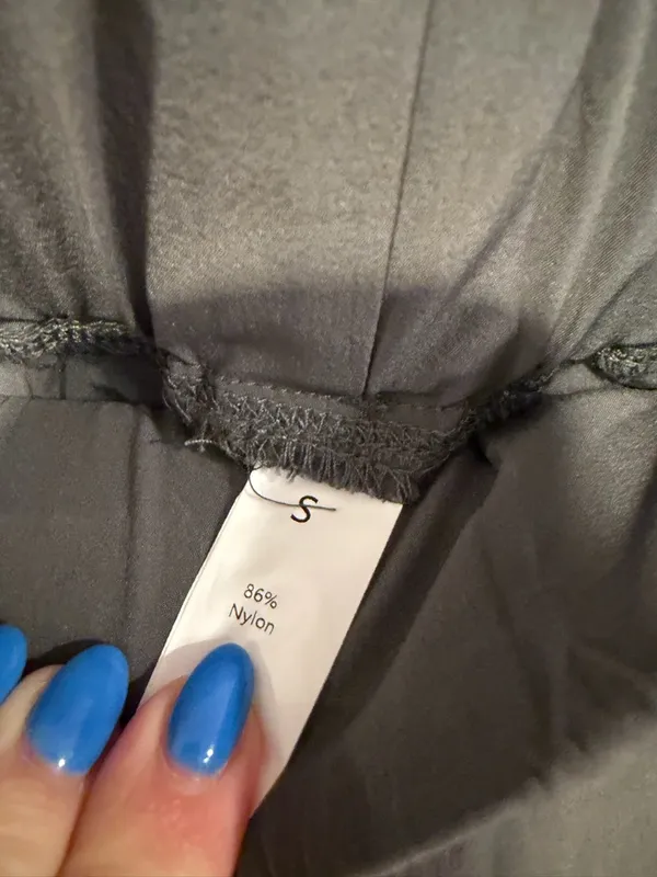 NWT grey Halara athletic shorts - Image 3
