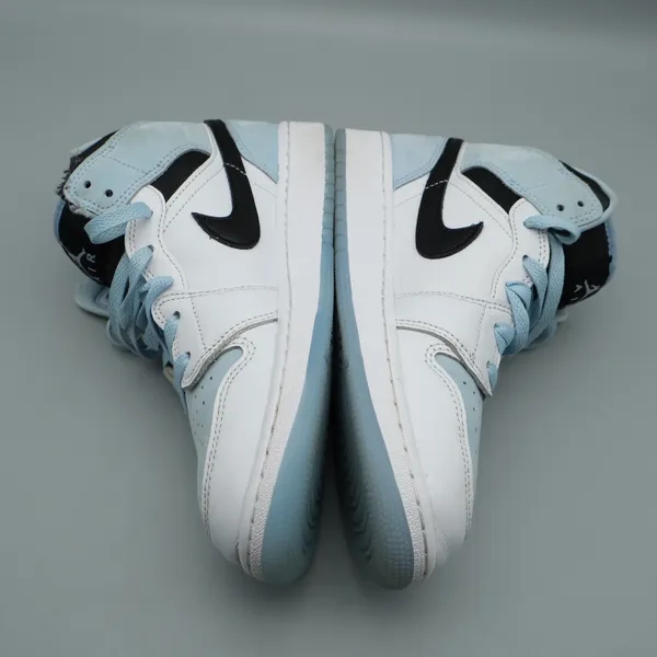 Jordan 1 Mid SE GS Ice Blue Black White DV1337-104 5.5Y Women 7 Sneaker - Image 3