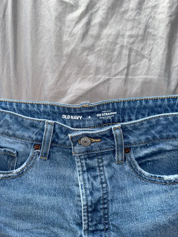 Old Navy Women’s O.G. Denim Shorts - Image 6
