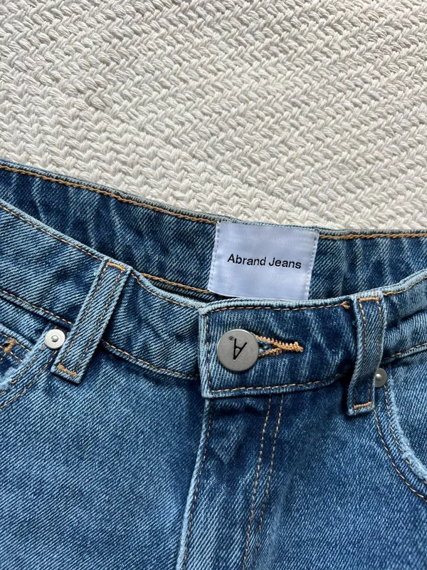 Princess Polly Abrand Medium Wash Jean Shorts - Image 3