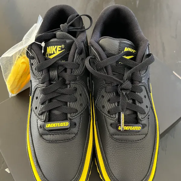 New Undefeated Air Max 90 Black Optic Yellow - Image 6