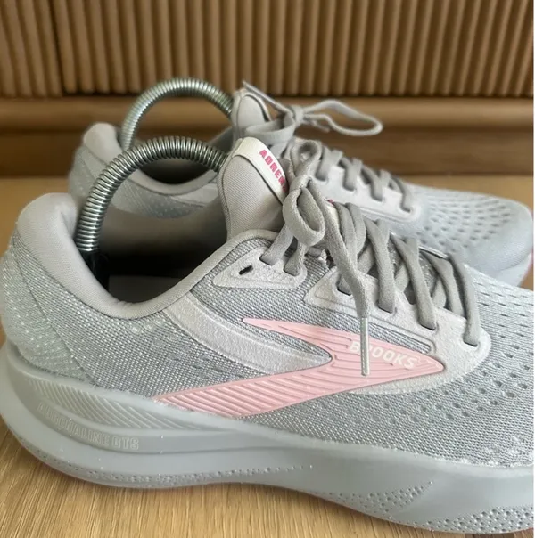 Brooks Adrenaline GTS 24 Running Sneakers - Image 2