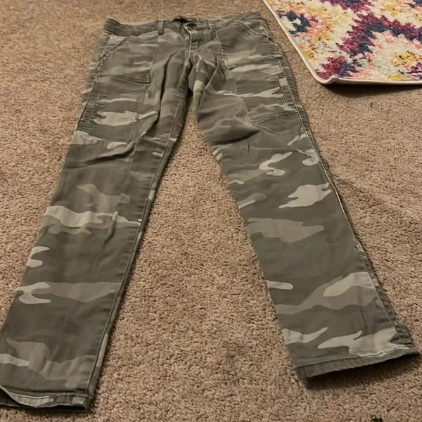 Wit &‎ wisdom high rise camo jeans 0 - Image 4