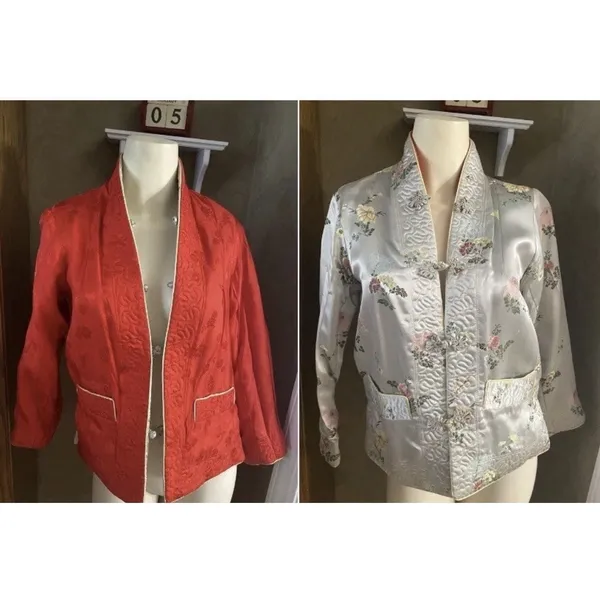 Peony Chinese Vintage‎ Satin Quilted Reversible Jacket Blue & Cream Floral Print - Image 2