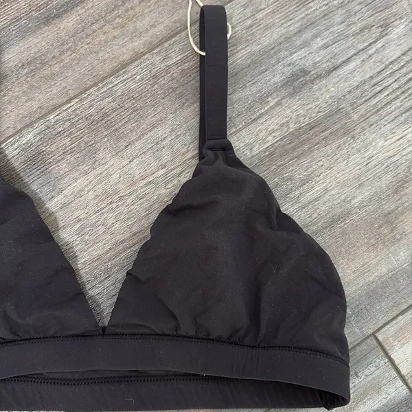 SKIMS Black Triangle Bralette M NEW - Image 7
