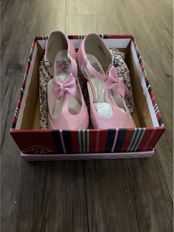 Pin-Up Couture Flapper Pink T-Strap Kitten Heels Retro Sz 6 - Image 2