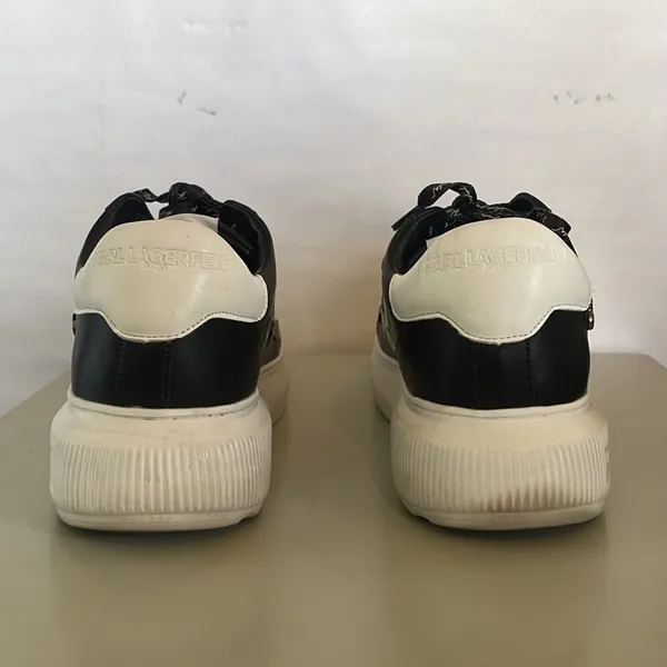 KARL LAGERFELD Kenna Leather Black Pin Logo Sneakers $130 EUC Wmn 8.5 - Image 6
