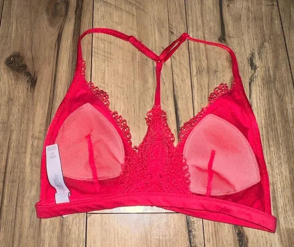 red victoria’s secret bralette - Image 3