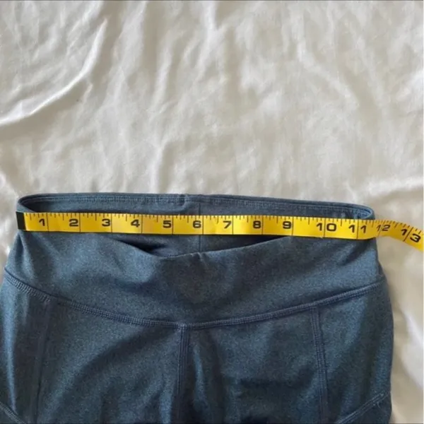 Blue Capri leggings size‎ small - Image 4