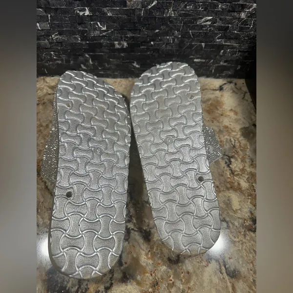 H2K Espen Silver Glitter Double Buckle Adjustable Comfort Size 9 Slides Sandal - Image 8