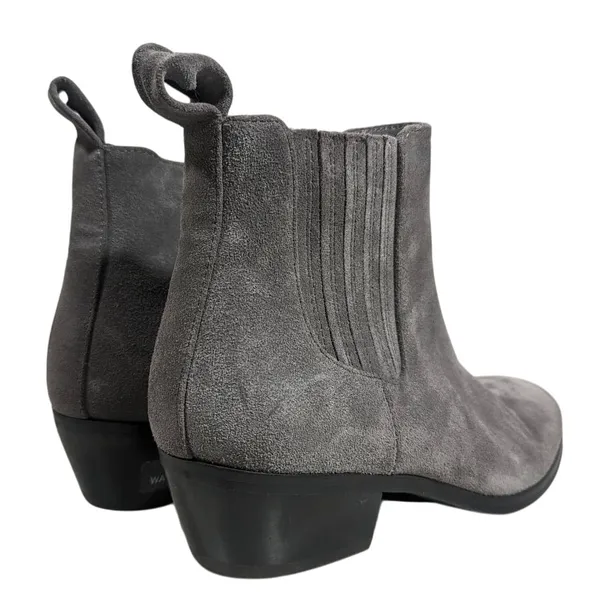 Blondo‎ Waterproof Suede Chelsea Boots Grey Women's Size 6.5M - Image 6