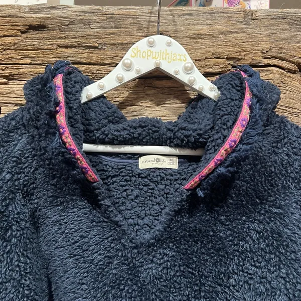 Natural life one size oversized fleece navy - Image 2