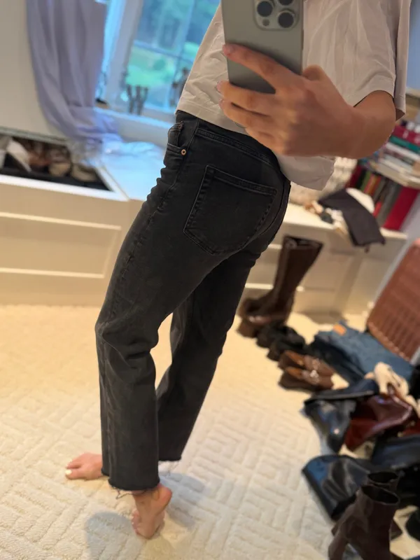 H&M Divided Black High Rise Straight Leg Jeans Size 2 - Image 4