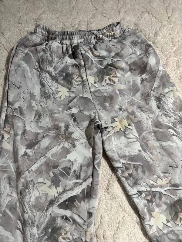 Shein camo sweatpants small - Image 3