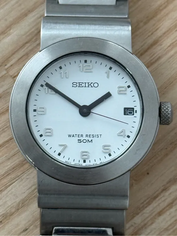 Seiko Very Rare Watch Stainless Steel Bracelet Case White Dial Date Window - Image 2