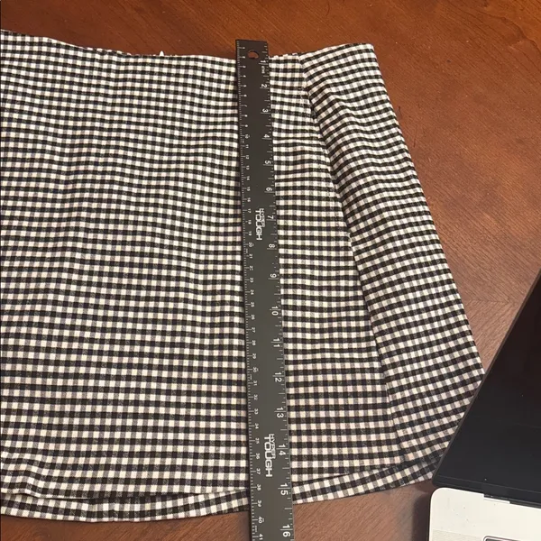 Urban Outfitters Black and White Gingham Mini Skirt with Side Pockets Sz L - Image 13