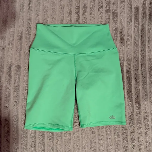 Alo Yoga High Waist Biker Shorts Neon Green XS RN87370 Athletic Activewear - Image 2