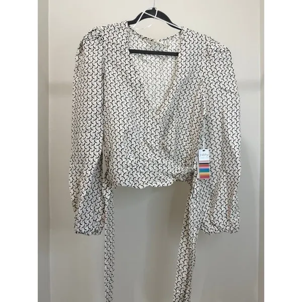 Billabong x Sincerely Jules Wrapped In Love Top SzL(10-12) NWT - Image 6
