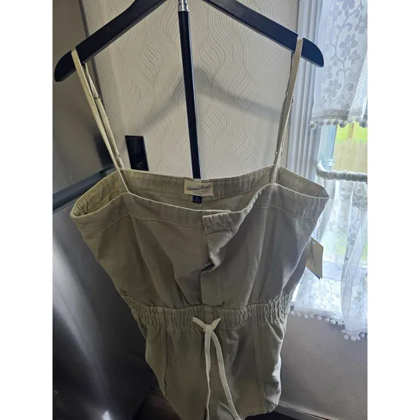 Universal Threads Women's Romper xl olive beige Cotton Twill Square Neck Pockets - Image 2