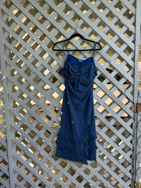 Saylor Sachi Cut Out Fringe Midi Dress - Image 4