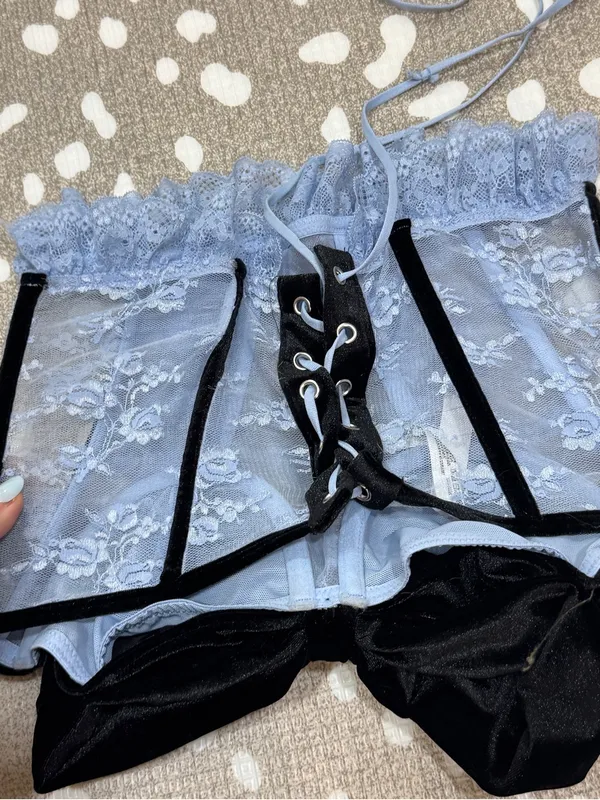 NWT Out From Under Bow Down To Me Velvet Lace Corset crop top coquette strapless - Image 4