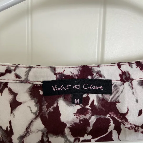 NWOT Violet & Claire women's brown white floral‎ ruffle sleeveless blouse medium - Image 4