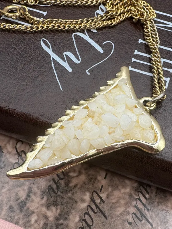 Shark Tooth Pendant Necklace Coastal Boho Style - Image 3