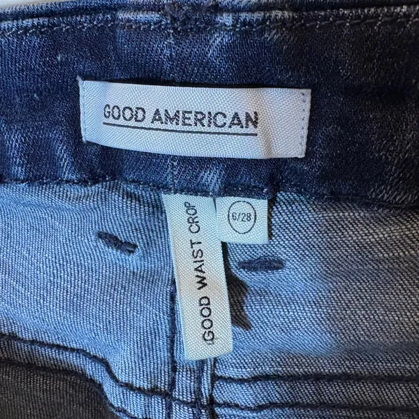Good American Good Waist Crop Jeans Dark Wash‎ Size 6/28 - Image 5