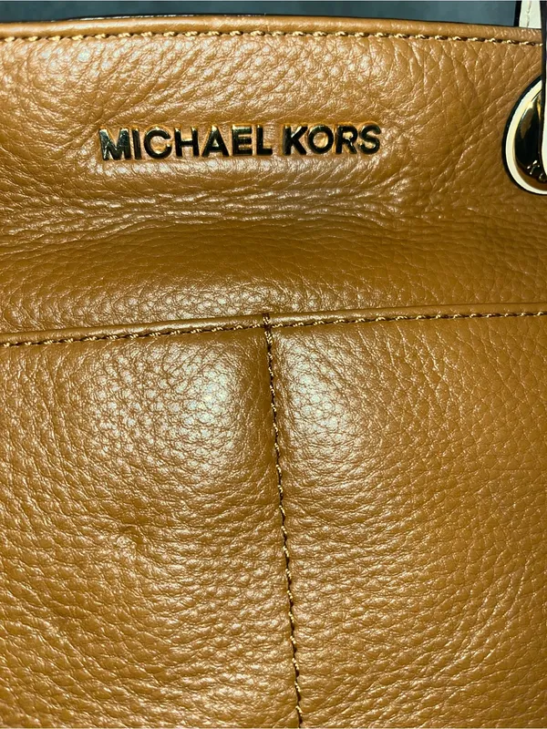 Michael Kors Bedford textured leather tote in acorn brown with contrasting pale - Image 10