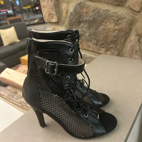 HeelsElegant Black Mesh Lace-Up one shoe is a 36 and one is a 37. (6 1/2-7) - Image 9