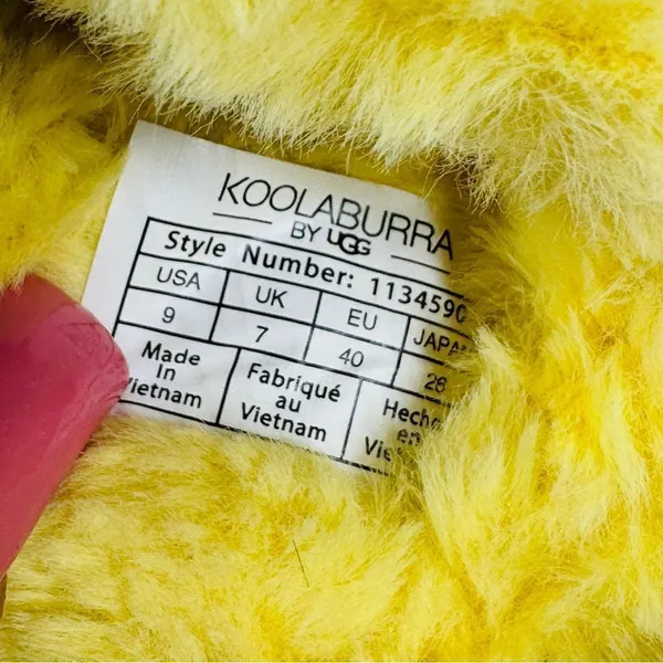 Koolaburra by Ugg Fuzz'd Out Faux Fur Sandals‎ Yellow 9 Slingback - Image 9