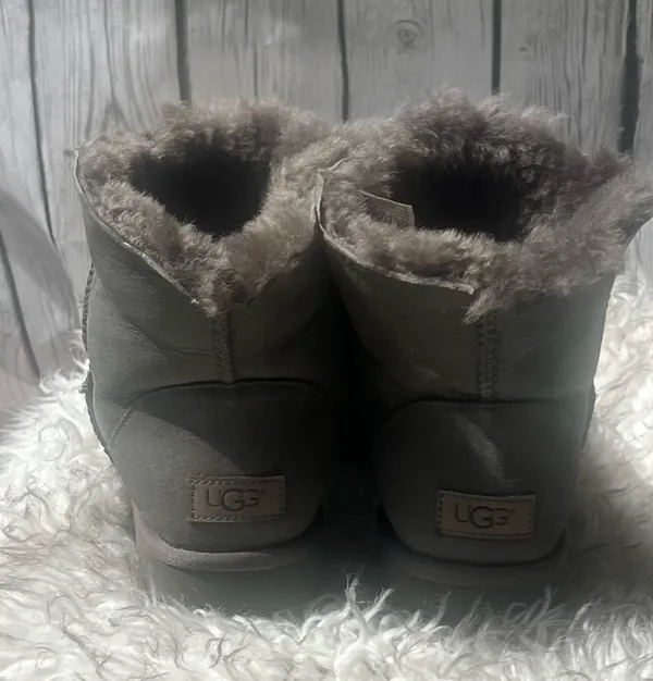 UGG Classic Mini Suede Boots - Image 3