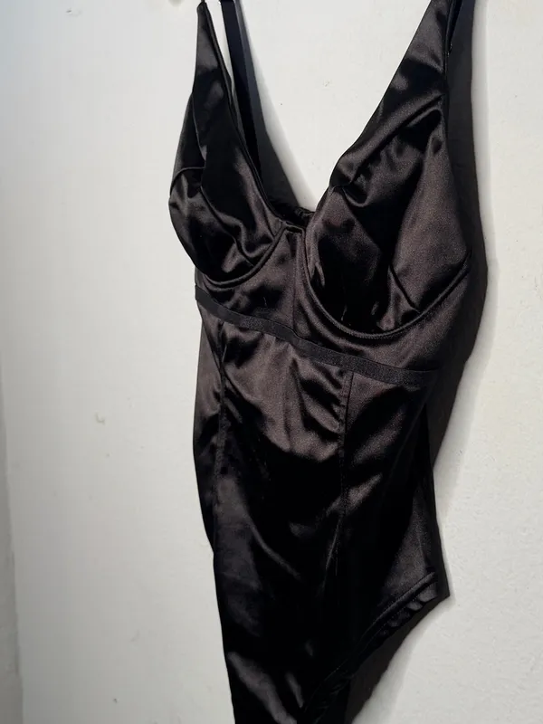 Black Satin Bodysuit with Underwire Cups - Image 4