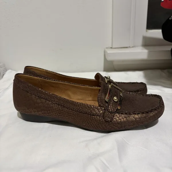 Naturalizer Gisella Loafers 6.5M Brown Metallic Snake Print Buckle Comfort Flats - Image 3