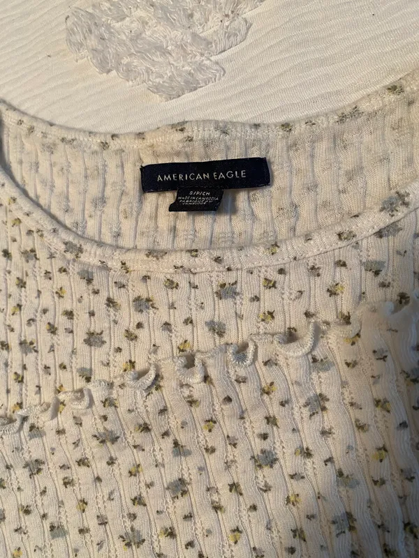 American Eagle Outfitters T-shirt - Image 2