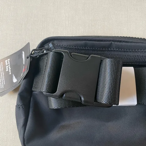 Disney x lululemon Everywhere Belt Bag 1L Mickey in Motion Graphic - Image 7