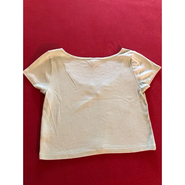 Colsie light green scoop v-neck short sleeve crop top Size Medium - Image 5