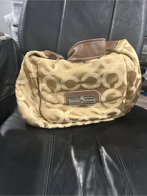 Coach Beige and Brown Signature Jacquard Shoulder Bag - Image 7