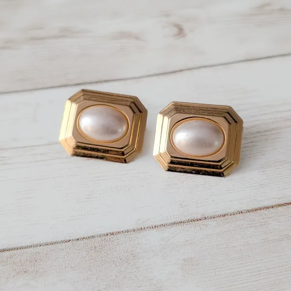 Vintage Clip On Earrings Rectangle Gold Tone & Pearlescent - Clip Repair Needed - Image 5