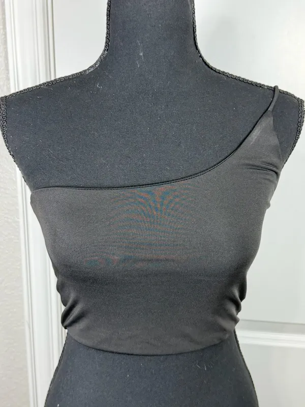 superdown Women's Black One-Shoulder Cropped Tank Top - Image 2