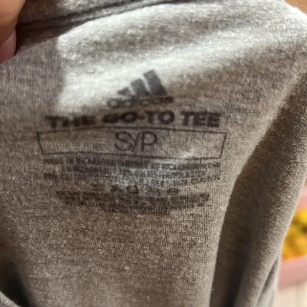 Adidas gray short sleeve t-shirt - Image 6