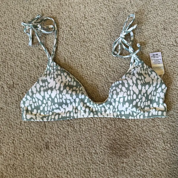 NWOT L*Space Stone Step Daisy bikini top - Image 2