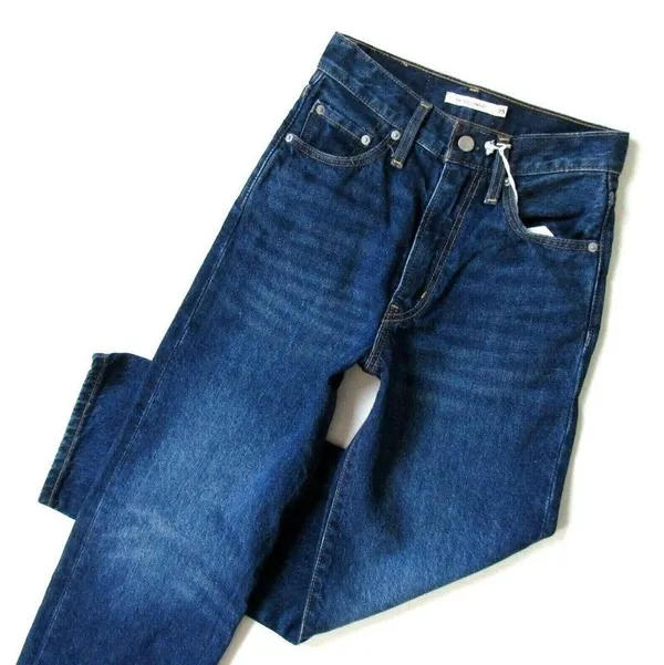 NWT Levi's Wellthread Ribcage Straight Ankle Super High Rise Crop Jeans 25 - Image 2