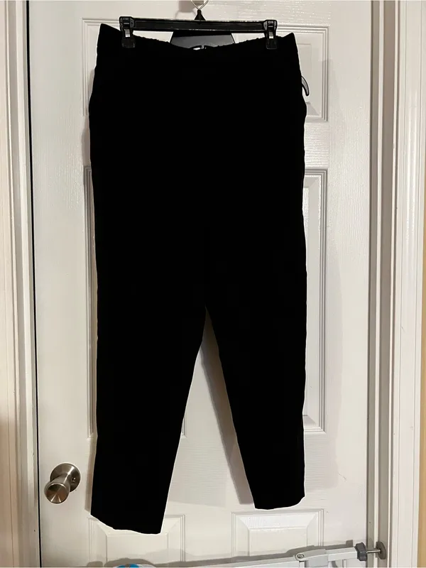 Time and Tru Black Tailored Ankle Pants Size M - Image 2