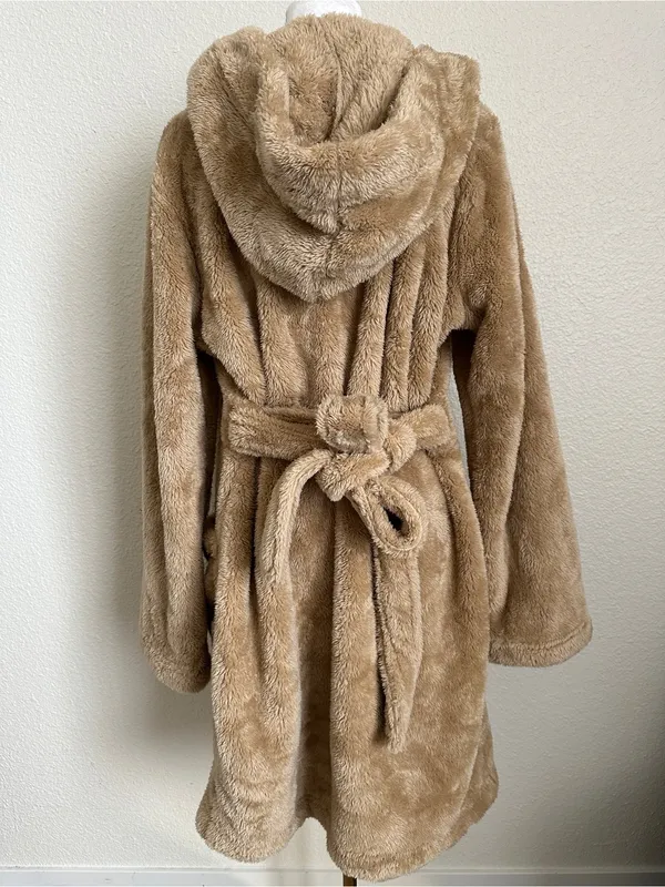 UGG Aarti Hooded Teddy Sherpa Fleece Robe in San Camel Beige NWT Sz. M - Image 10